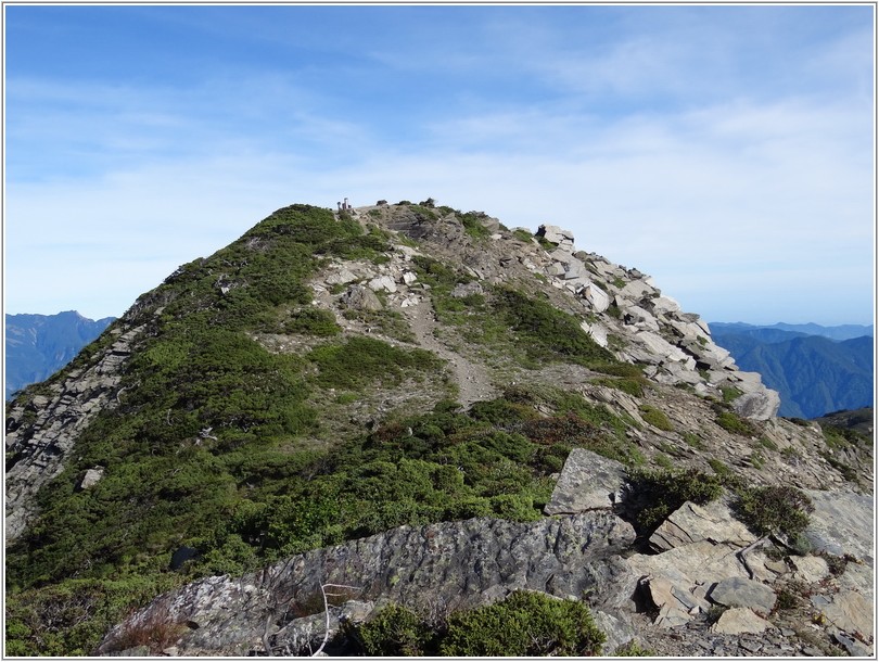 2012-07-13 07-33-05登南湖主峰途中.JPG